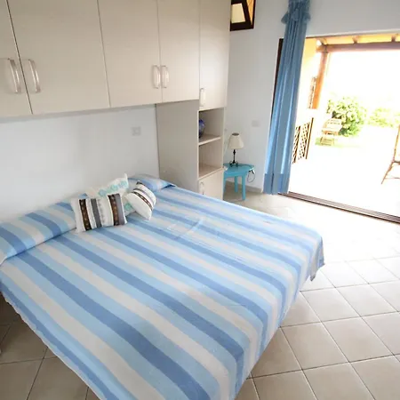 Ξενοδοχείο με διαμερίσματα Marineledda Golfo Di Marinella