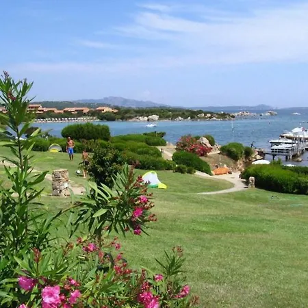 Ξενοδοχείο με διαμερίσματα Marineledda Golfo Di Marinella