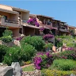Aparthotel Marineledda Golfo Di Marinella