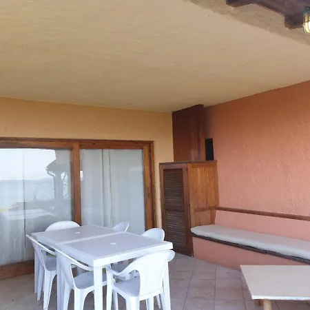 Hotel apartamentowy Marineledda Golfo Di Marinella 3*