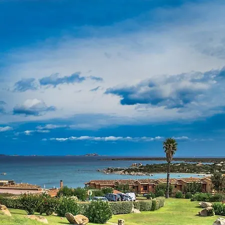 Marineledda Golfo Di Marinella Hotel apartamentowy 3*