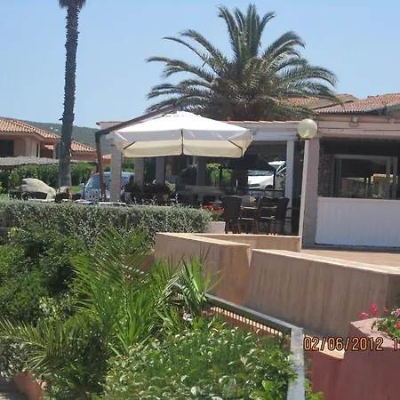 Marineledda Golfo Di Marinella Hotel apartamentowy Golfo Aranci