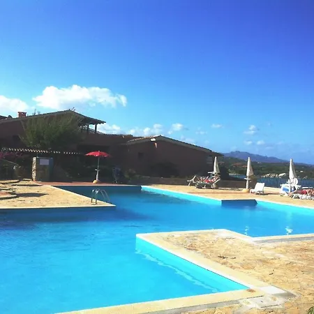 Marineledda Golfo Di Marinella Hotel apartamentowy 3*