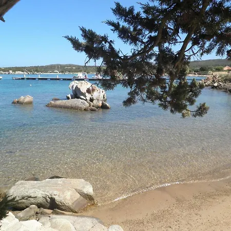 Hotel apartamentowy Marineledda Golfo Di Marinella 3*
