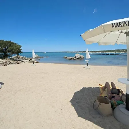 Hotel apartamentowy Marineledda Golfo Di Marinella 3*