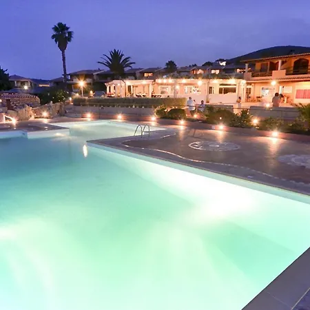 Hotel apartamentowy Marineledda Golfo Di Marinella Golfo Aranci