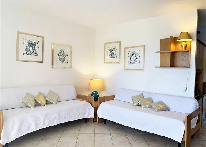 Marineledda Golfo Di Marinella Гольфо-Аранчи