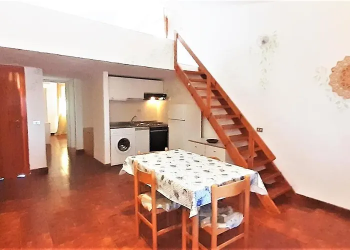 Marineledda Golfo Di Marinella Гольфо-Аранчи