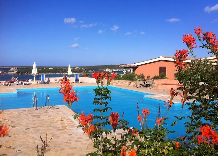 Апарт-отель Marineledda Golfo Di Marinella 3*